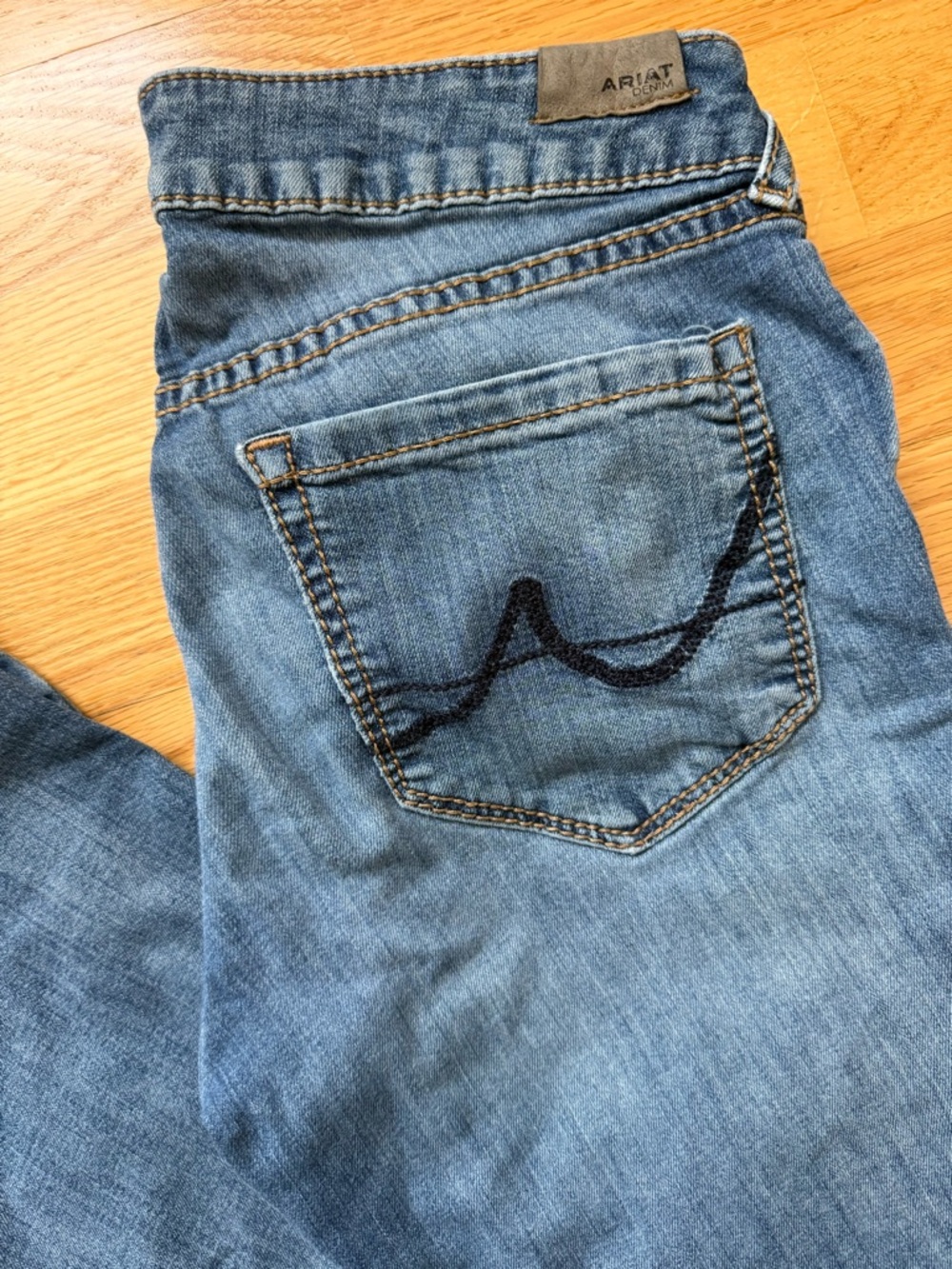 Ariat Denim Demi Boot Jeans Women’s 28L Medium Wash Stretch Bootcut Western - Picture 3 of 10